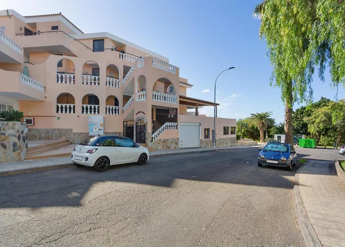 Casa Paradise Jannest Адехе