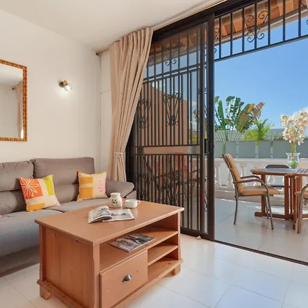Casa Paradise Jannest דירה *